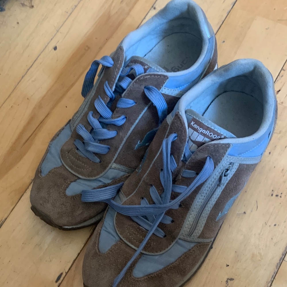 kangaROOS Men's Blue and Brown Sneakers